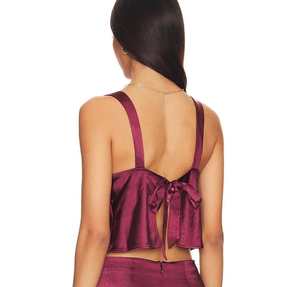 17. NWT TULAROSA OLIVIA SKIRT SET - Picture 3 of 9